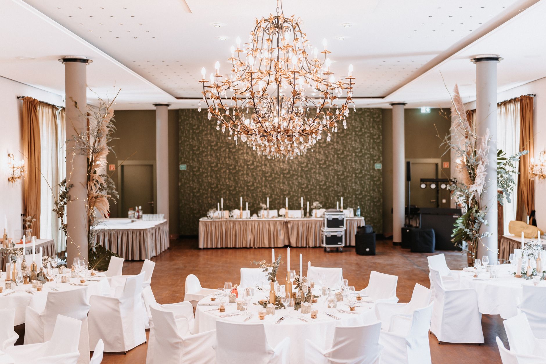 Bodrum or Antalya for a large wedding?